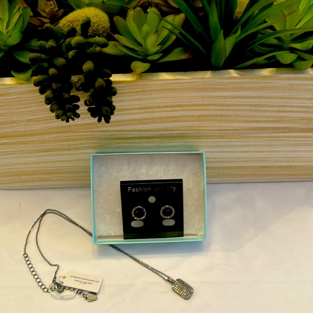 Parklane Earring and Necklace Set: Crystals & Hematite.